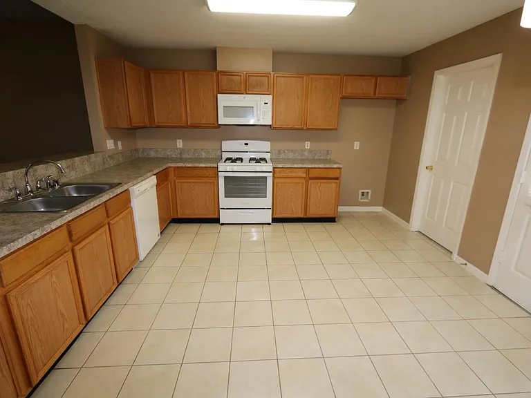5911 S Brenwood Dr — Photo 6