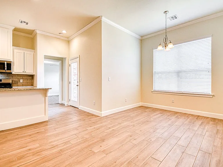 3100 Pebble Pond Dr — Photo 19