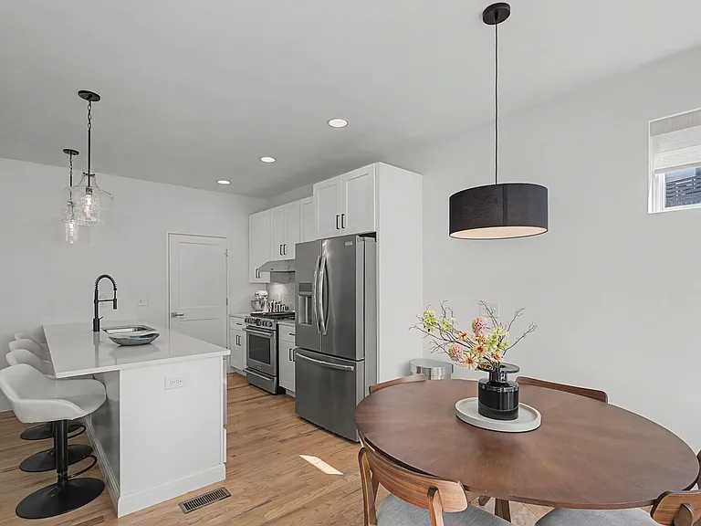 206 Ben Allen Rd #4 — Photo 8
