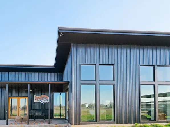 3 Friendship Trl, Burkburnett, TX 76354