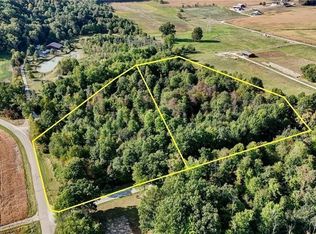 Shetler Ave SW, Navarre, OH 44662