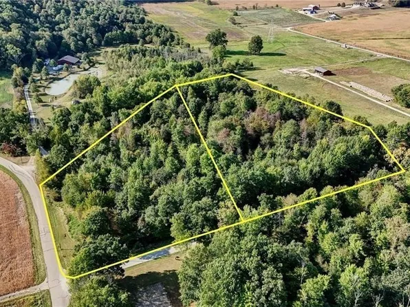 Shetler Ave SW, Navarre, OH 44662