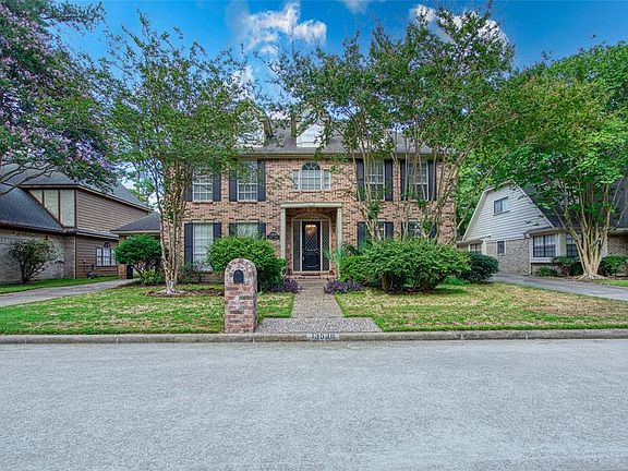 3rd image of 13530 Fawcett Dr