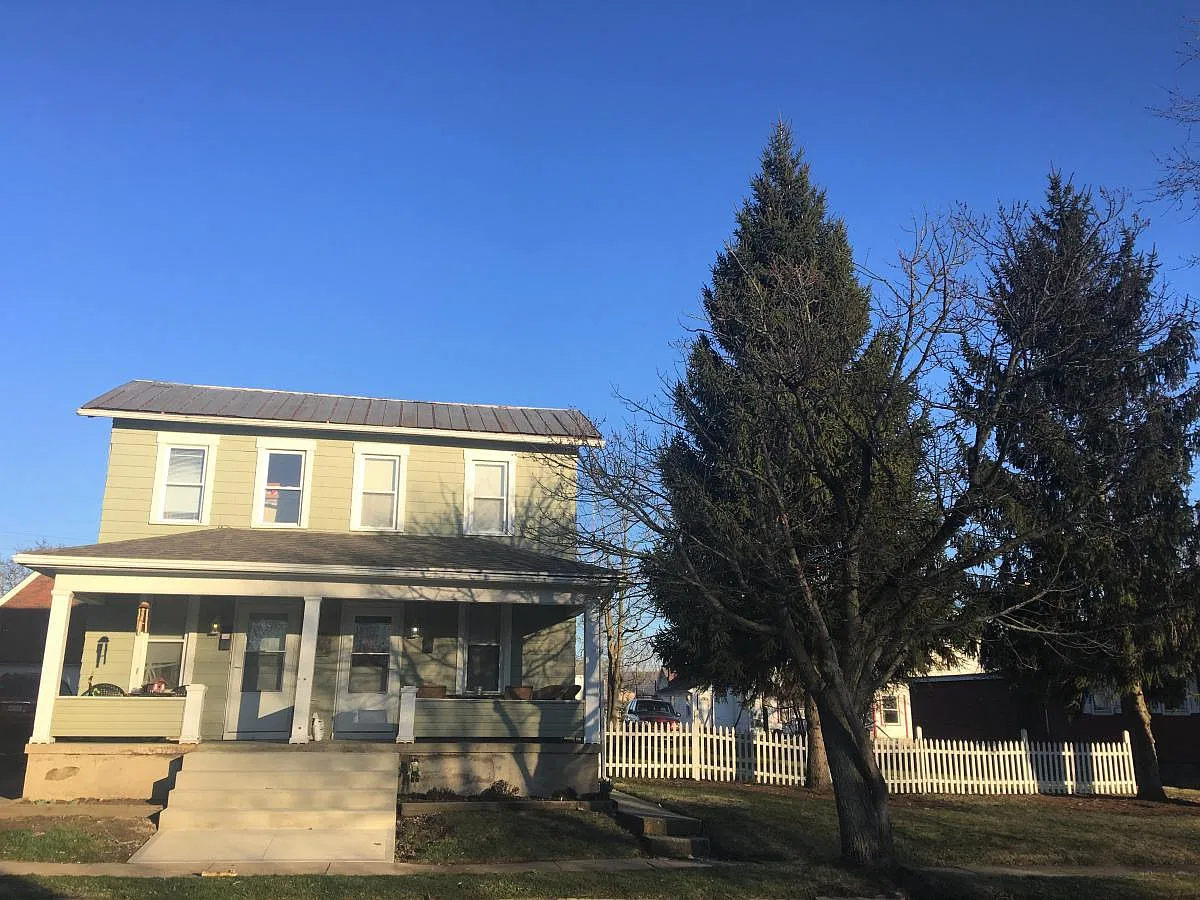 2 bed, 1000 sqft, $900 — Photo 2