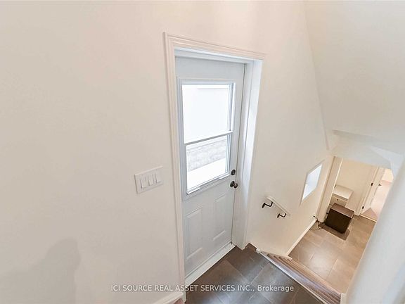 4th image of 25 Mann Ave