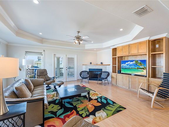 2nd image of 1813 Palisades Dr