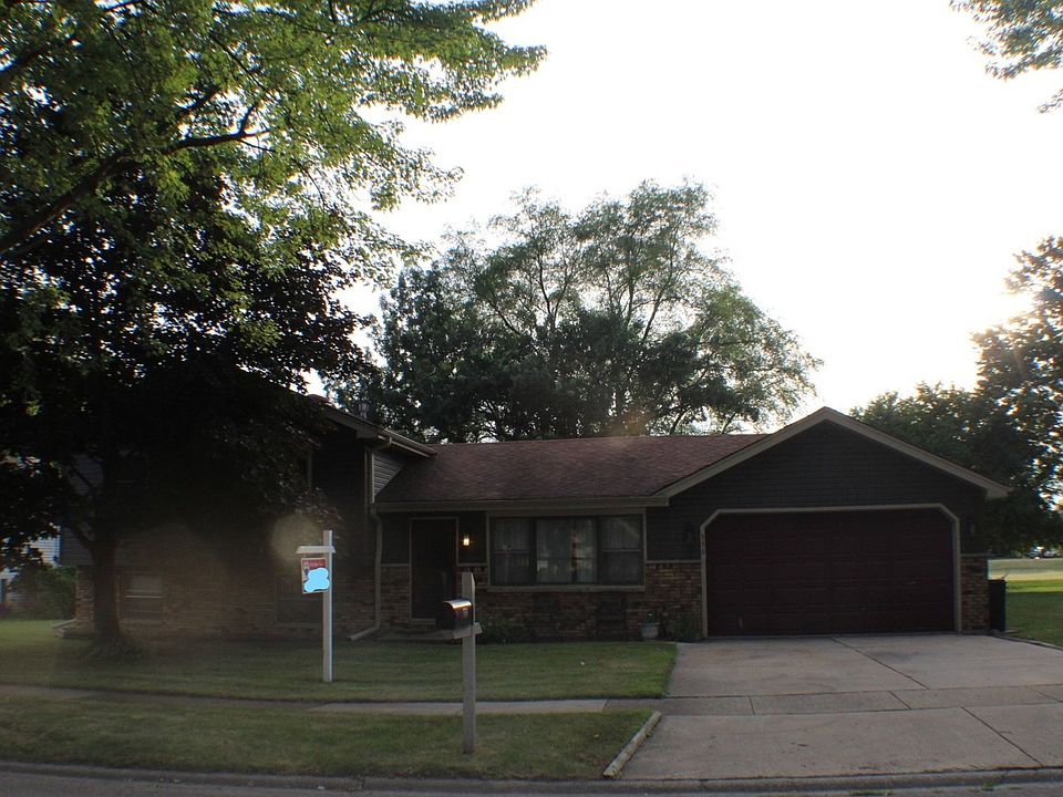 1st image of 556 Michigan Ave