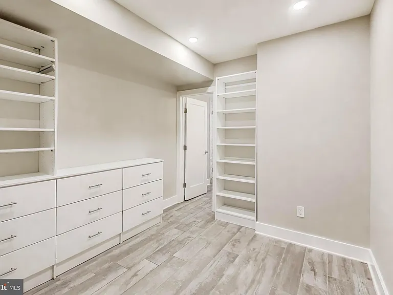 1444 Harvard St NW #1 — Photo 11