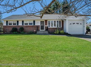 103 Suburban Dr, Toms River, NJ