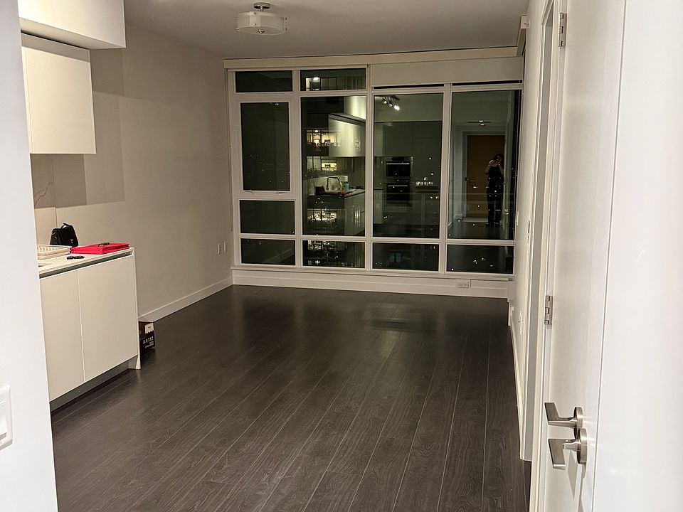 1st image of 2085 Skyline Ct #25