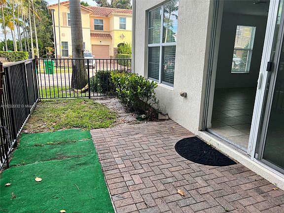 4th image of 5244 SW 77th Way #0