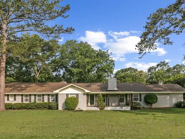 514 S Main St, Headland, AL 36345