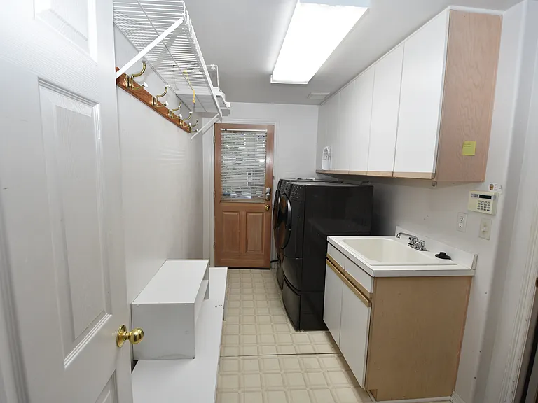 5222 Pinehurst Dr — Photo 18