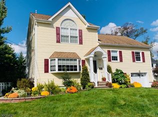 33 Moss Ave, Westfield, NJ 07090