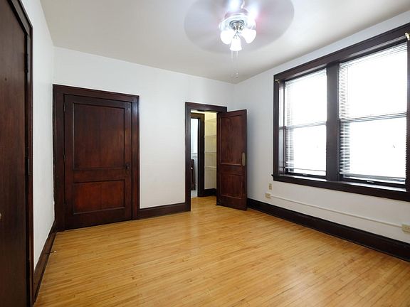 3rd image of 301 Dayton Ave #37