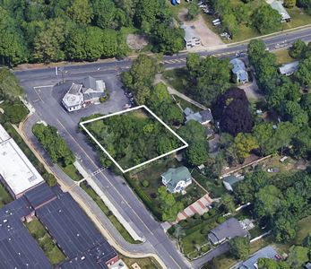 206 Edgar Ave, Riverhead, NY, 11901