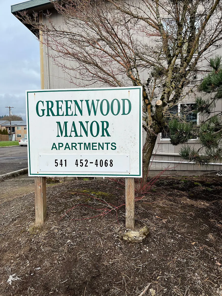 Building Photo - Greenwood Manor
