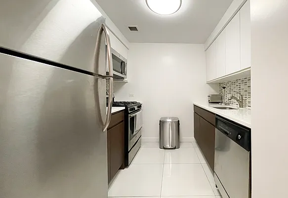 Rented by Kahen Properties | media 35