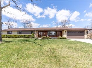 2321 Apricot Dr, Dayton, OH 45431