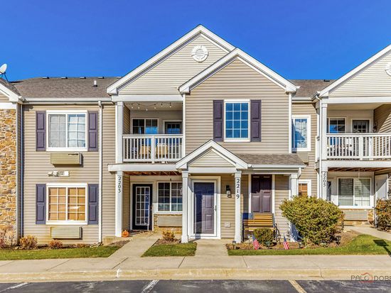 (Undisclosed Address), Carpentersville, IL 60110