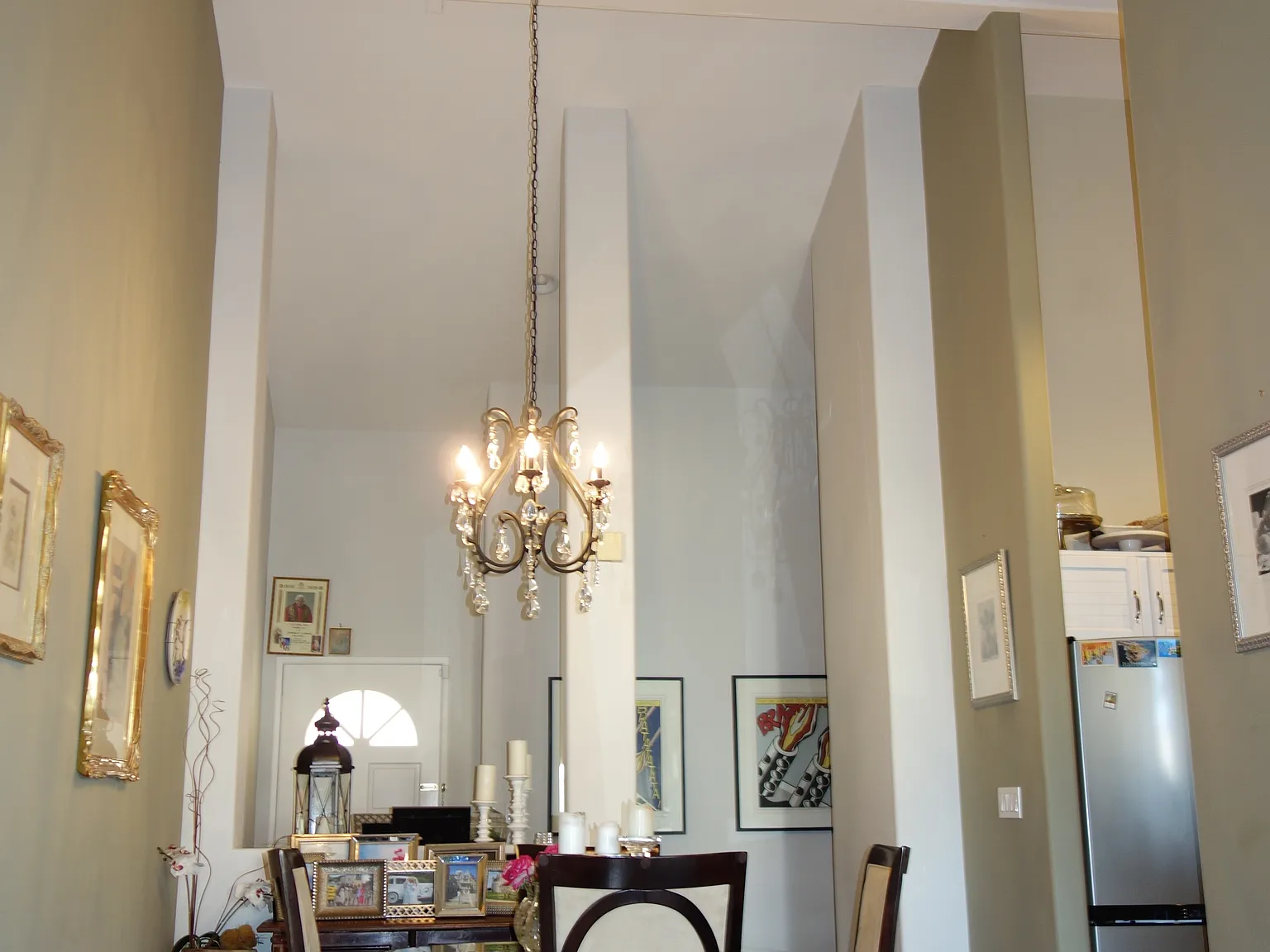 3 bed, 1279 sqft, $3,950 — Photo 4