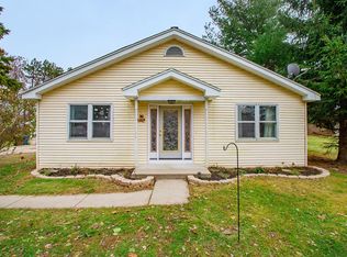 1248 Greenhouse Rd, Bangor, MI 49013