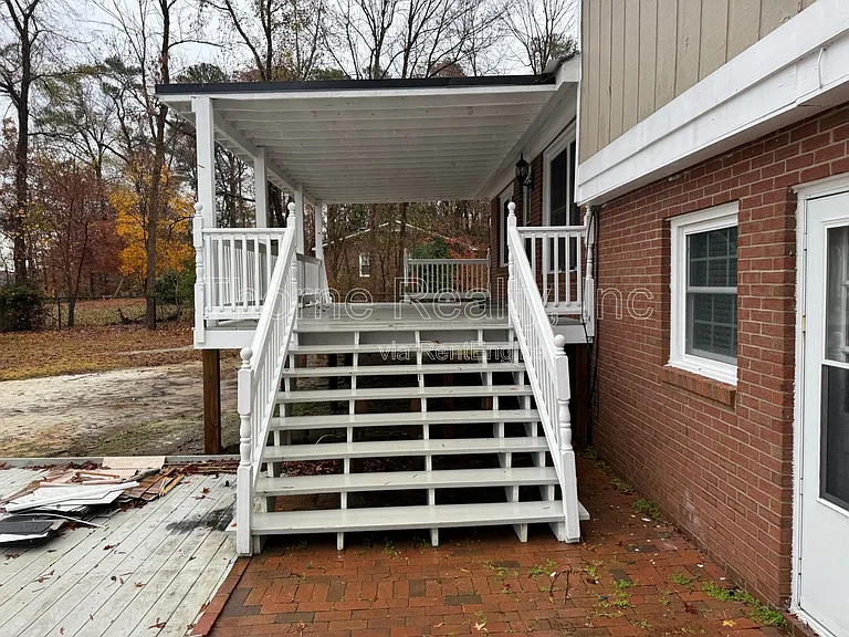 8644 Carolina Ave — Photo 16