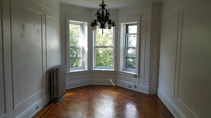 Rented by Rapid Realty Cobble Hill | media 43