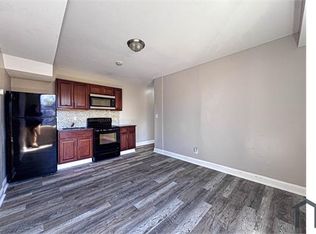4630 Hillside Rd SE APT 4, Washington, DC