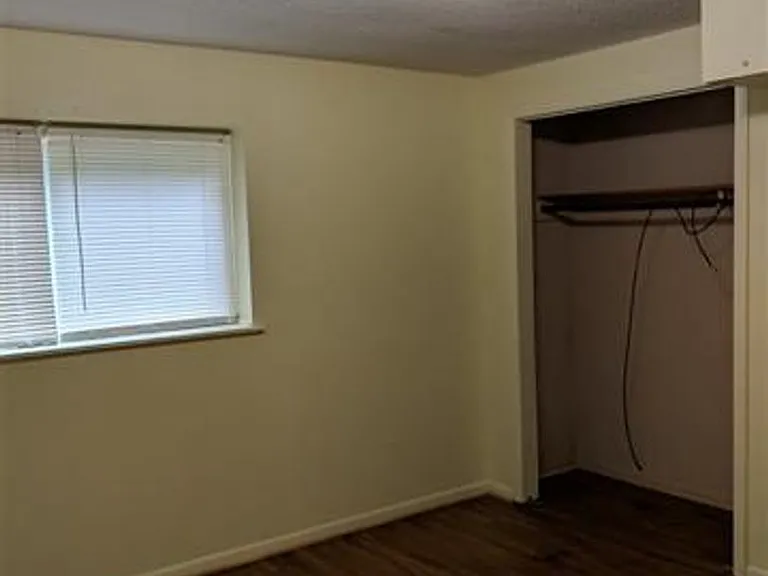 913 Harbor House Dr #2-2201/2203 — Photo 35