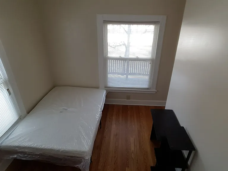 90 Conklin Ave — Photo 21