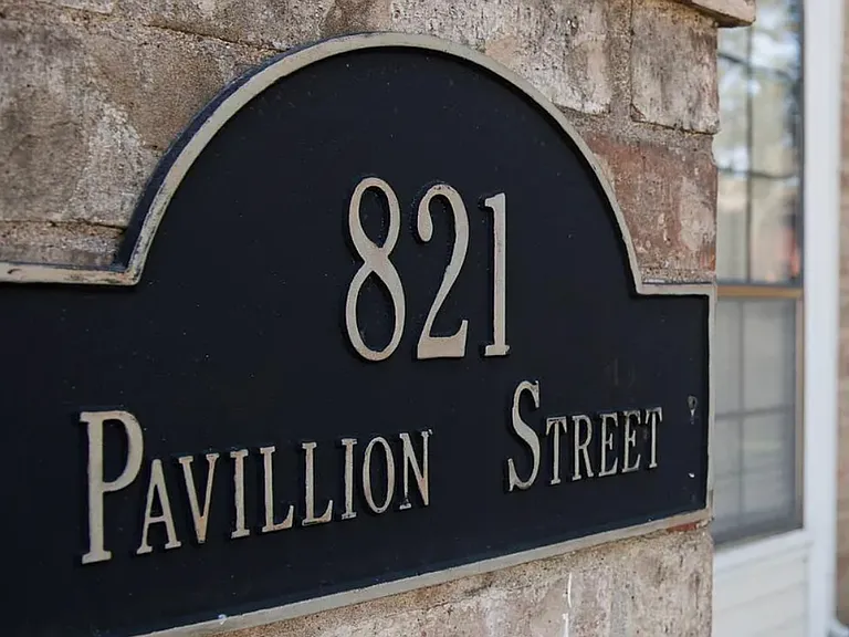 821 Pavillion St #101 — Photo 2