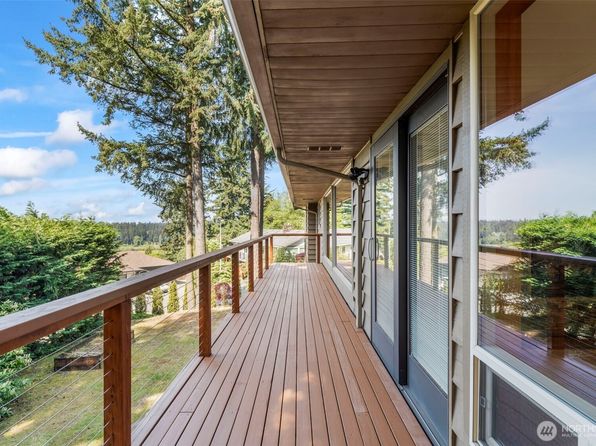12105 SE 23rd Street, Bellevue, WA 98005