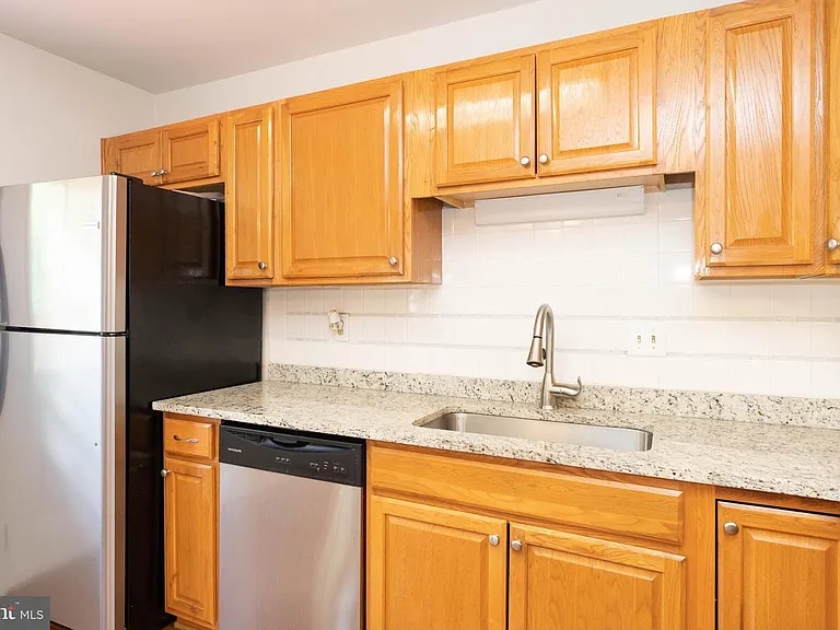 4683 Joanna Ct — Photo 9