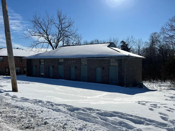 2405 Southridge Dr, Jefferson City, MO 65109