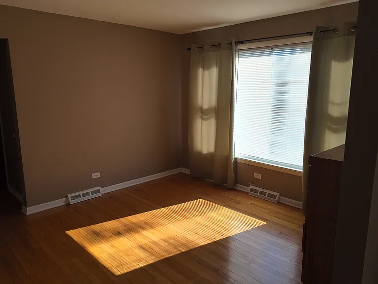 5249 S Kilpatrick Ave #2 — Photo 7