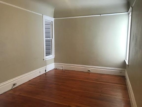 5th image of 2770 Bush St