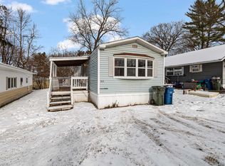 363 Penny Ln, Shelburne, VT 05482