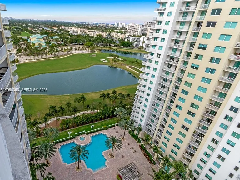 1745 E Hallandale Beach Blvd #2005W — Photo 12
