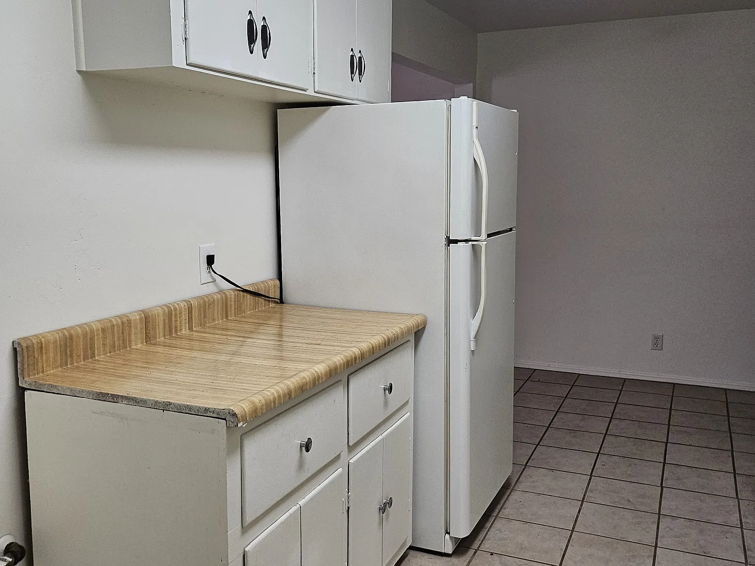 3 bed, 1.5 bath, 1450 sqft, $1,650 — Photo 3