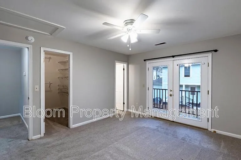 579 Travelers Blvd — Photo 15
