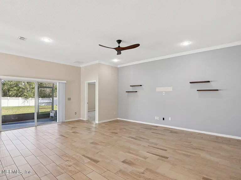 649 Shetland Dr — Photo 13