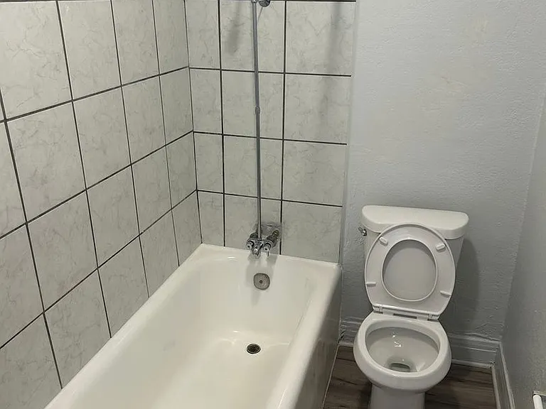 The Blackstone Apartments — Photo 14