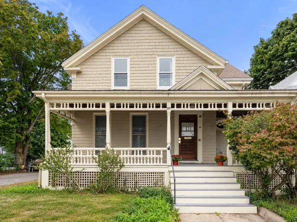 89 Dover St, Somerville, MA 02144