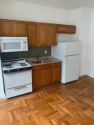 Rented by Grand Group Realty | media 3