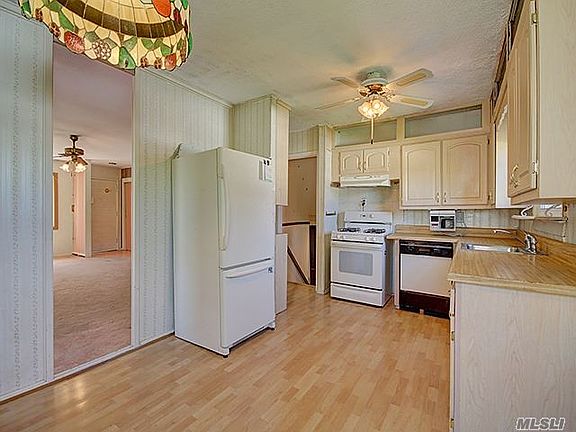 4th image of 44 Forest Dr