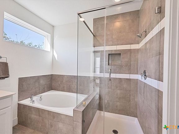 5th image of 8922 Menchaca Rd Unit 906