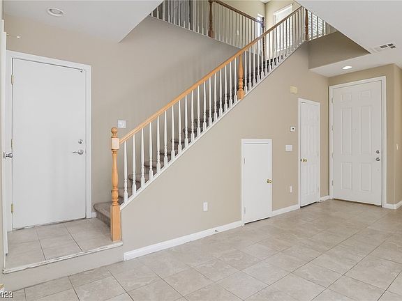 4th image of 7587 Garden Galley St
