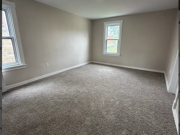 1100 Kenneth Ave — Photo 16