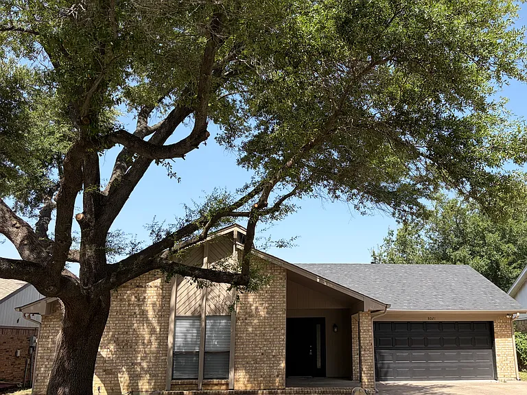 8021 Miles Dr — Photo 1